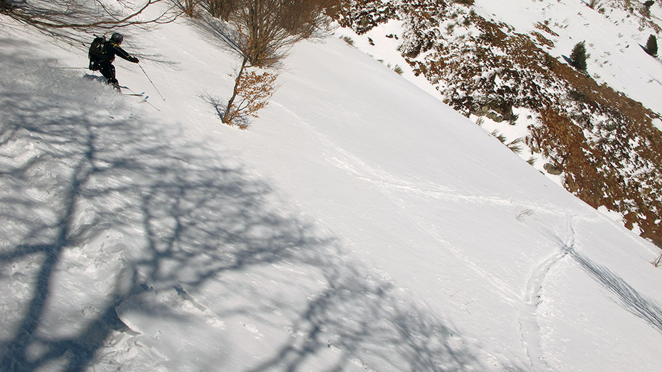 Ski hors piste - freeride avec le Bureau des Guides des Pyrénées Ariégeoises