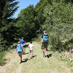 FAMILLE AVEC ENFANTS